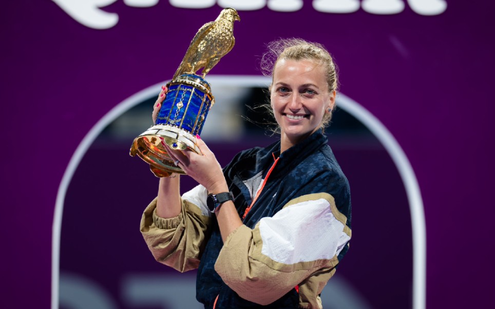 关于科维托娃遭遇五持续失利，DWG教练压力巨大！赢得满堂喝彩的信息