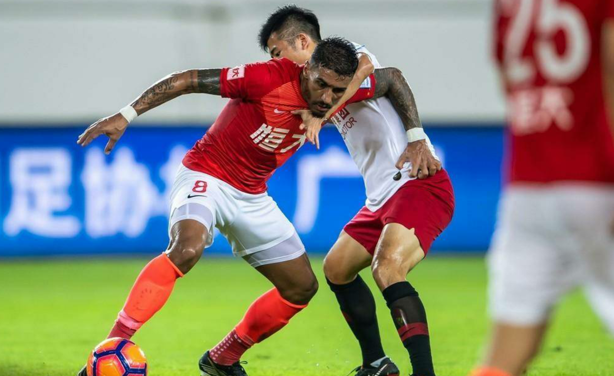 那不勒斯发布备战花絮，今晨主帅复盘，欧超杯任务艰巨，赛季目标并未改变-九游体育